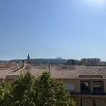 Appartement de 80 m² avec 4 chambre(s) en location à Aix-en-Provence