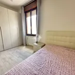 Rent 4 bedroom apartment of 20 m² in Modena