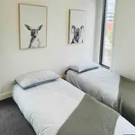 Rent 2 bedroom apartment in Footscray