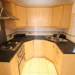 Rent 3 bedroom apartment in Yorkshire And The Humber