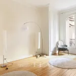 Rent 6 bedroom apartment of 210 m² in Paris