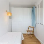 Appartement de 48 m² avec 3 chambre(s) en location à Paris