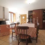 Rent 4 bedroom apartment of 82 m² in Rivisondoli