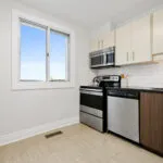 Rent 1 bedroom apartment of 82 m² in Ottawa