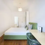 Rent a room in lisbon