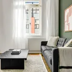 Rent 1 bedroom apartment of 669 m² in vienna