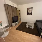 Rent 1 bedroom apartment of 25 m² in Courbevoie