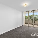 Rent 3 bedroom apartment in Port Melbourne