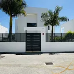 Rent 5 bedroom house of 700 m² in Marbella