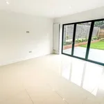 Rent 5 bedroom house in Surrey Heath