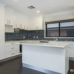 Rent 3 bedroom house in Queanbeyan