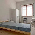 Rent a room in milan