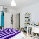 Rent a room of 120 m² in granada