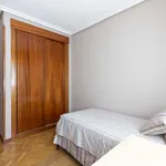 Rent a room of 85 m² in madrid