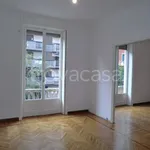 Affitto 4 camera appartamento di 144 m² in Milano