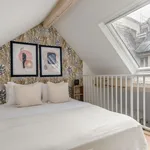 Rent 1 bedroom apartment of 33 m² in Paris