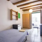 Rent 3 bedroom apartment in Barcelona