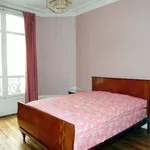 Appartement de 107 m² avec 4 chambre(s) en location à Paris