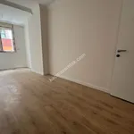 Rent 3 bedroom apartment of 75 m² in İstanbul