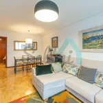 Alquilo 4 dormitorio apartamento de 126 m² en Oviedo