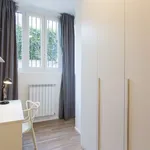 Rent a room in milan