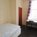 Rent 4 bedroom flat in Scotland