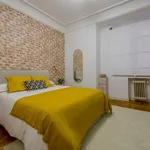 Rent a room of 190 m² in madrid