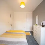 Rent 3 bedroom flat in West Midlands