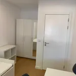 Rent 5 bedroom apartment in Lisbon