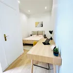 Rent 3 bedroom apartment of 41 m² in Paris