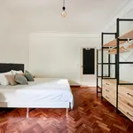 Rent 7 bedroom apartment in Lisbon