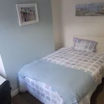 Rent 5 bedroom house in Wales