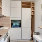 Rent 1 bedroom apartment of 400 m² in Paris