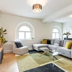 Rent 2 bedroom apartment of 883 m² in Dublin