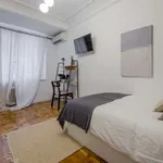 Rent a room of 190 m² in madrid