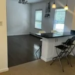 Rent 3 bedroom apartment of 95 m² in Staten Island