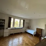 Huur 10 slaapkamer huis van 1800 m² in Woluwe-Saint-Pierre