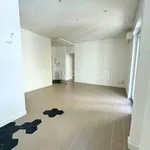 Affitto 3 camera appartamento di 75 m² in Napoli