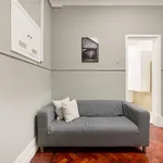 Rent 14 bedroom apartment in Lisbon