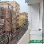 Affitto 3 camera appartamento di 90 m² in Bari