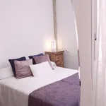 Rent 2 bedroom apartment of 646 m² in Málaga