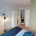 Rent a room of 156 m² in Paris