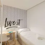 Rent a room of 75 m² in barcelona