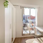 Rent 4 bedroom apartment in Valencia