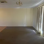 Rent 4 bedroom house in Roxby Downs