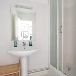 Rent 5 bedroom apartment in Nantes