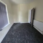 Rent 3 bedroom house in Kirklees