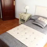 Rent 3 bedroom apartment of 130 m² in Cadiz']