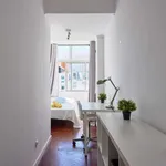 Rent a room in lisbon