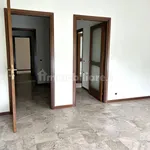 Rent 2 bedroom apartment of 85 m² in Varese